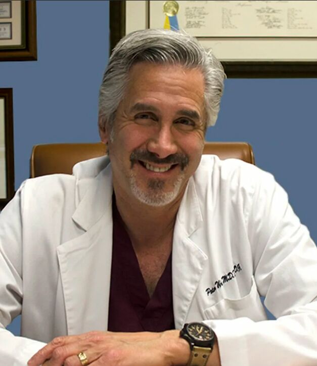 Médico Dermatologista Tomás Pereira